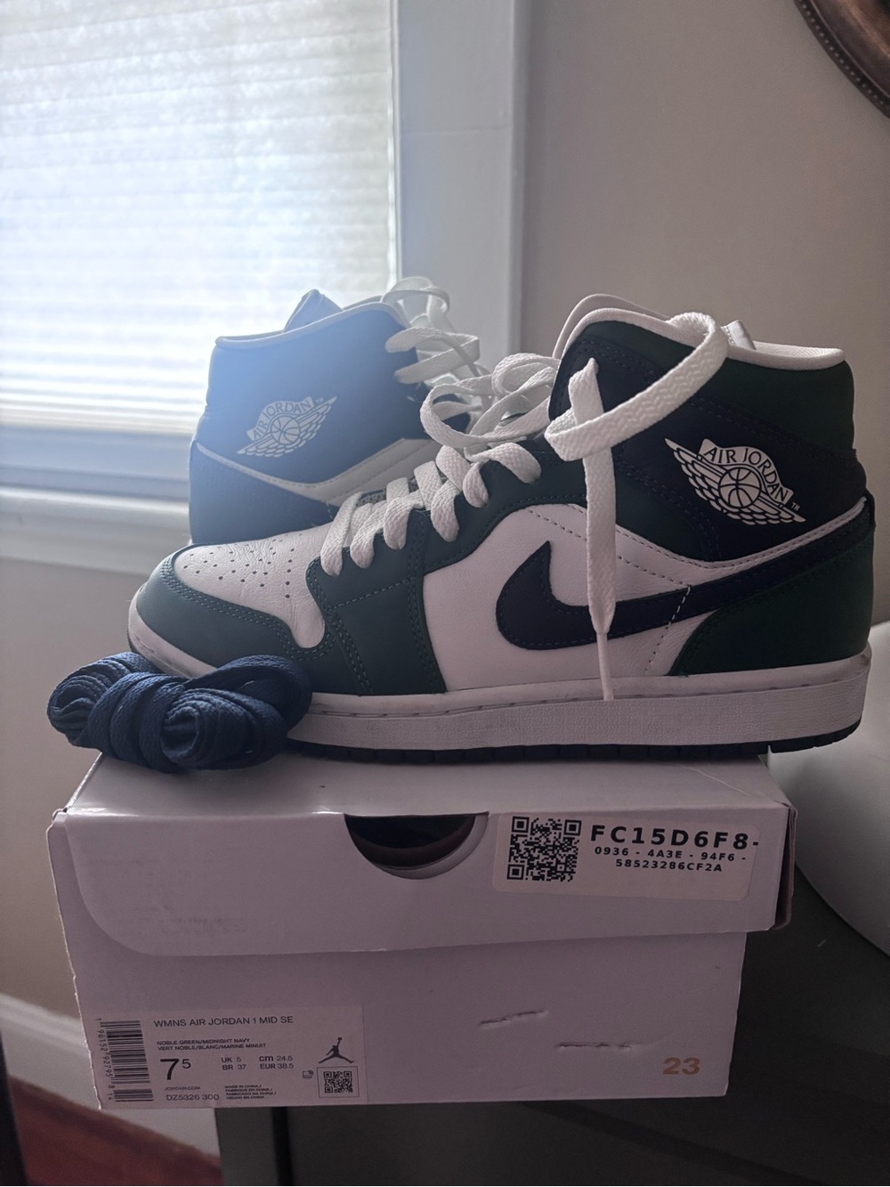 Jordan 1 Mid SE women’s White and Dark Green Basketball Sneakers